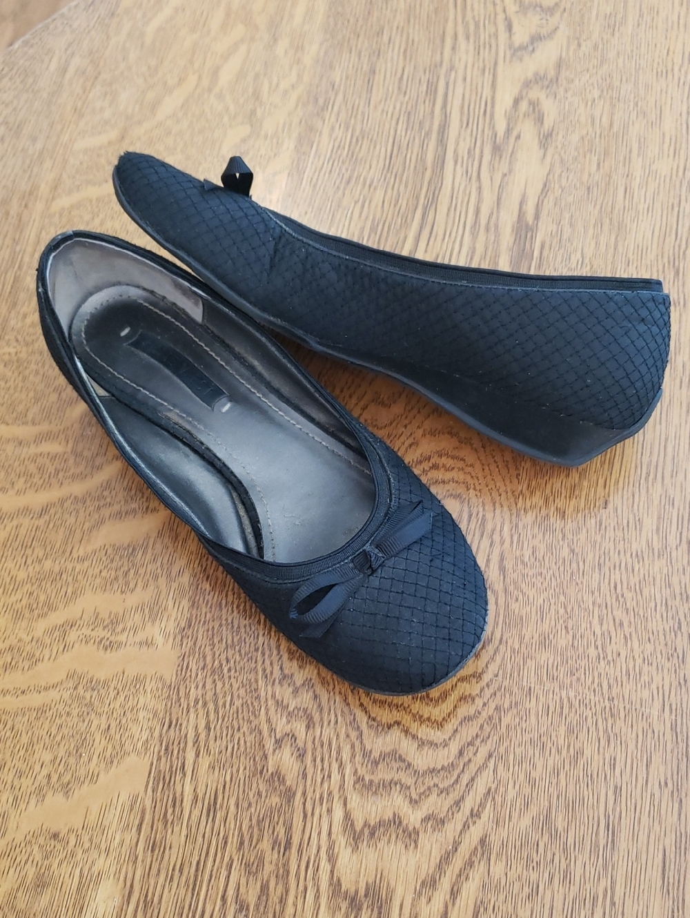 Nine West Black Woven Fabric Flats Size: 7.5 M